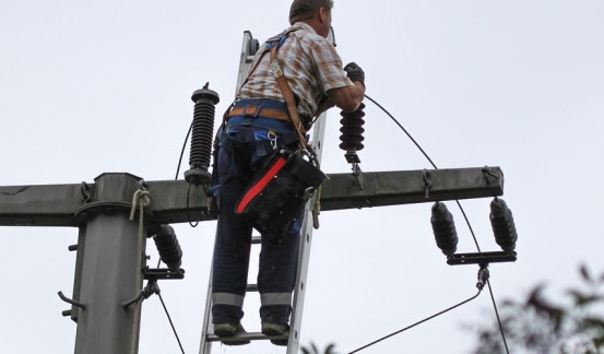 LED vs CFL: Which Light Is Better for Your Home?